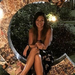 Meet your Posher, Caitlin